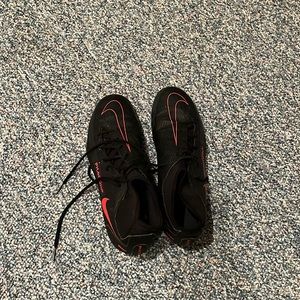 Women’s soccer cleats